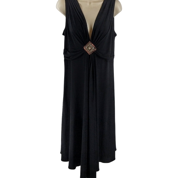 London Style Black Cocktail Dress with Embellished Empire Waist - Picture 6 of 11